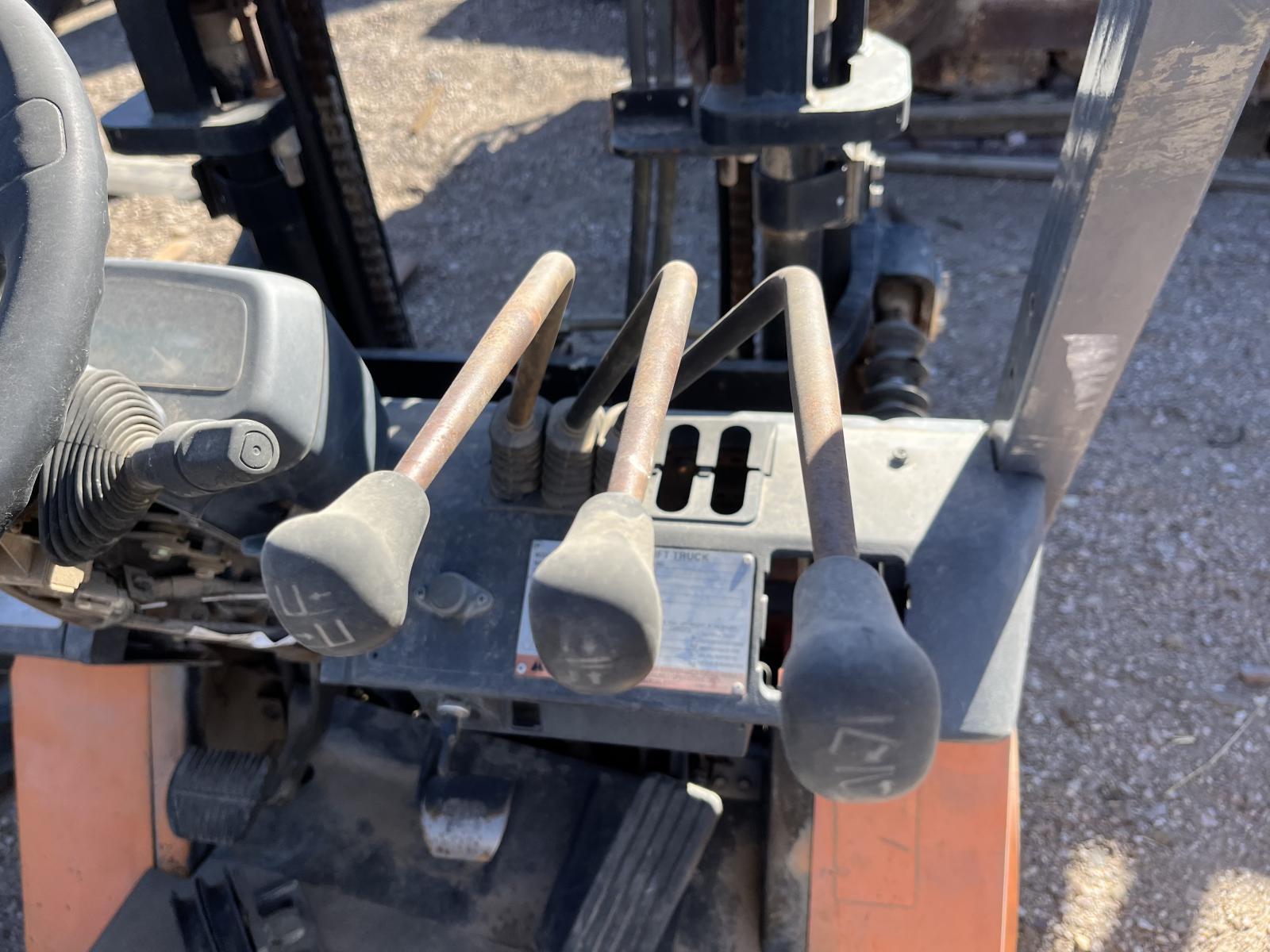 ./imagenes/INVOICE/2019/16494/TOYOTA 7FGCU25 (12).JPG